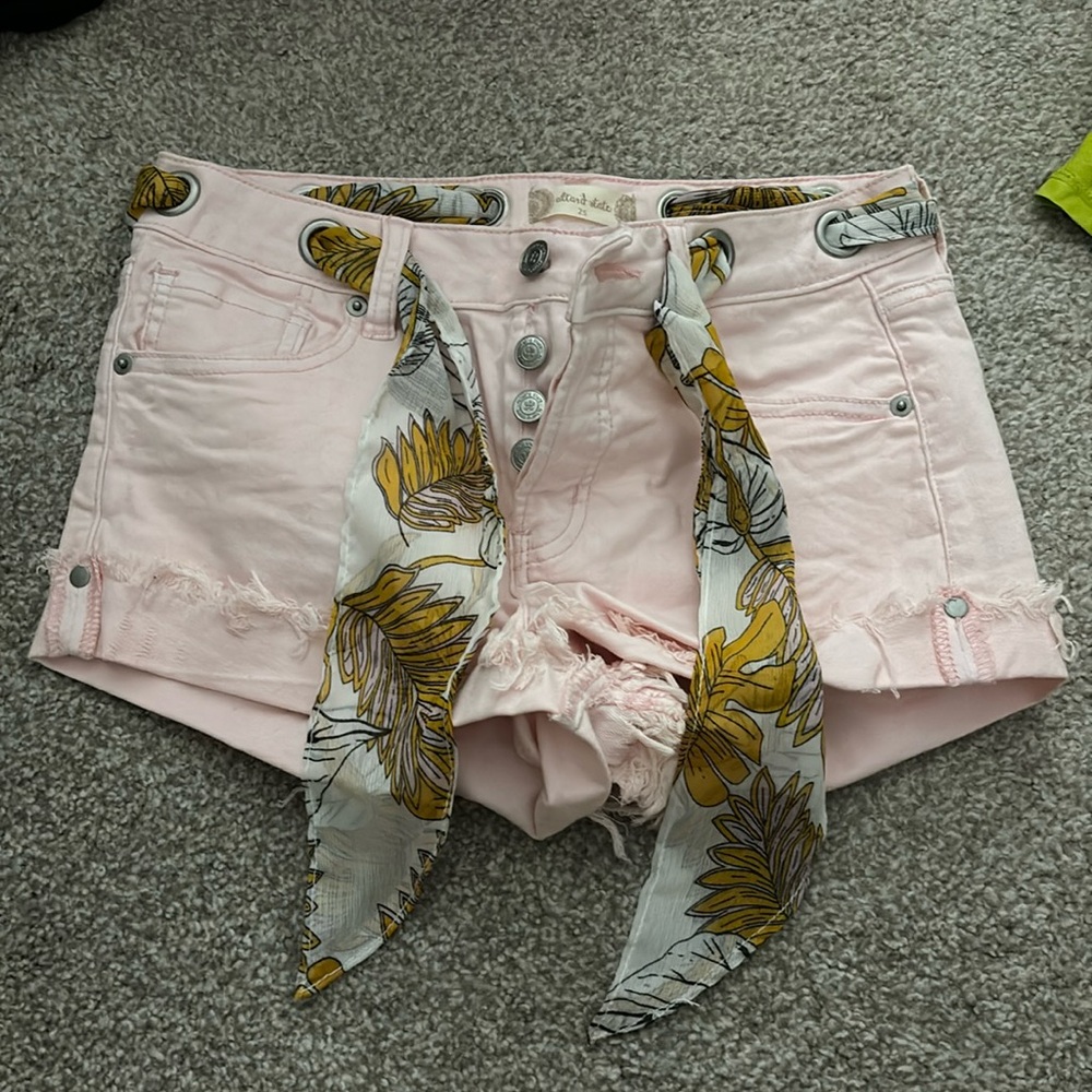 Light pink jean shorts with ribbon like belt!